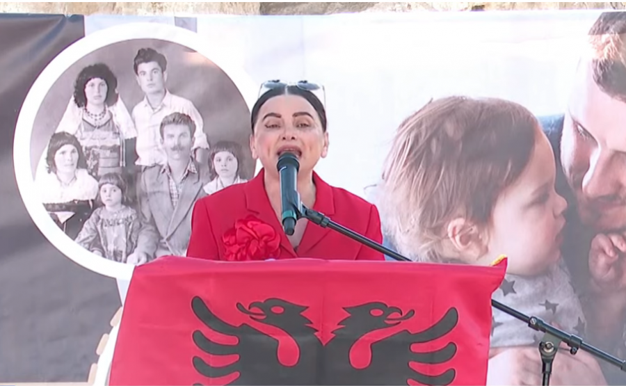 ‘Ligji i barazisë gjinore’/ Pano me akuza të forta ndaj qeverisë: Antikushtetues! Po na cënon fëmijët