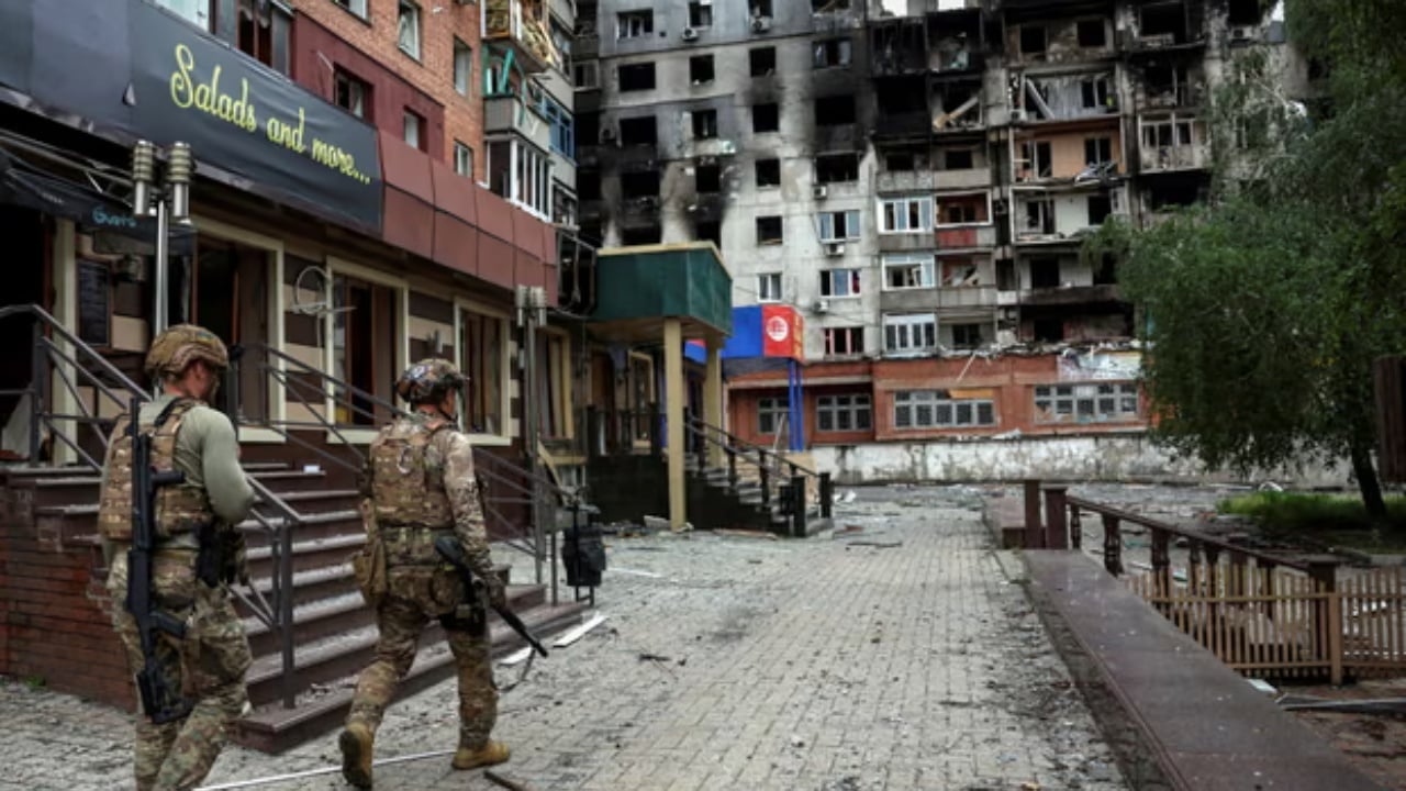 Lufta në Ukrainë/ Beteja për Pokrovskun vazhdon, Rusia pretendon avancimin në qytet, ukrainasit e mohojnë