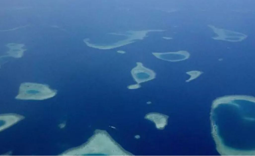 Maldivet ndalojnë pirjen e duhanit për këdo që ka lindur pas janarit 2007, bëhet vendi i vetëm në botë me një rregull të tillë