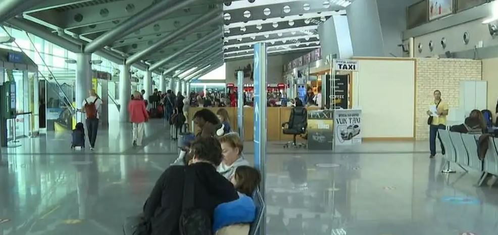 Mali i Zi ashpërson politikën ndaj të huajve! Analiza e DW: Kryeministri dhe vizat e “e gabuara”