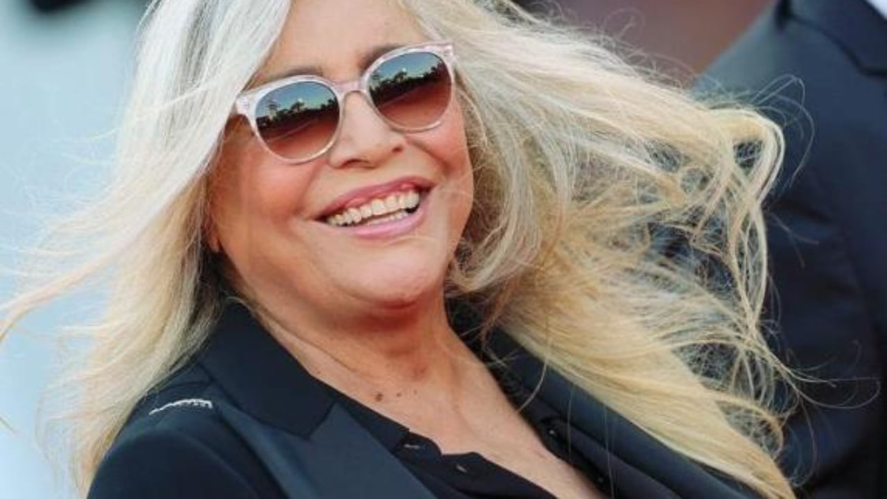 Mara Venier zbulon të panjohurat, nga kontaktet me regjisorin e filmave erotikë te dhimbja e fëmijës së humbur me Arbore