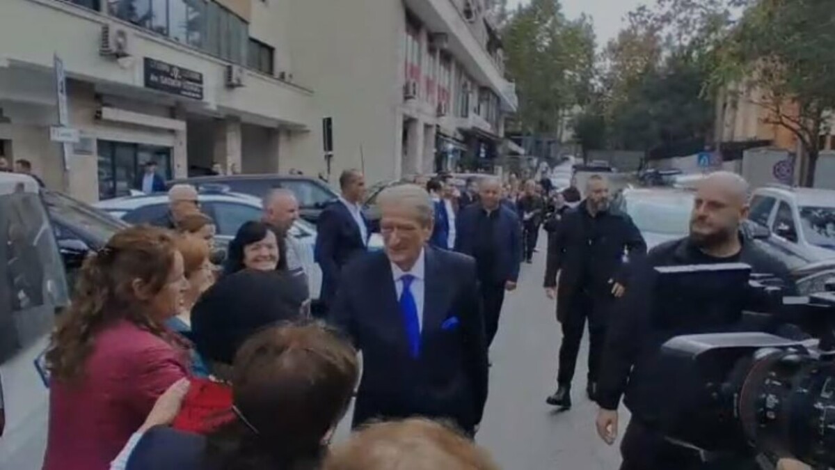 Masa “detyrim paraqitje”, Sali Berisha paraqitet në SPAK