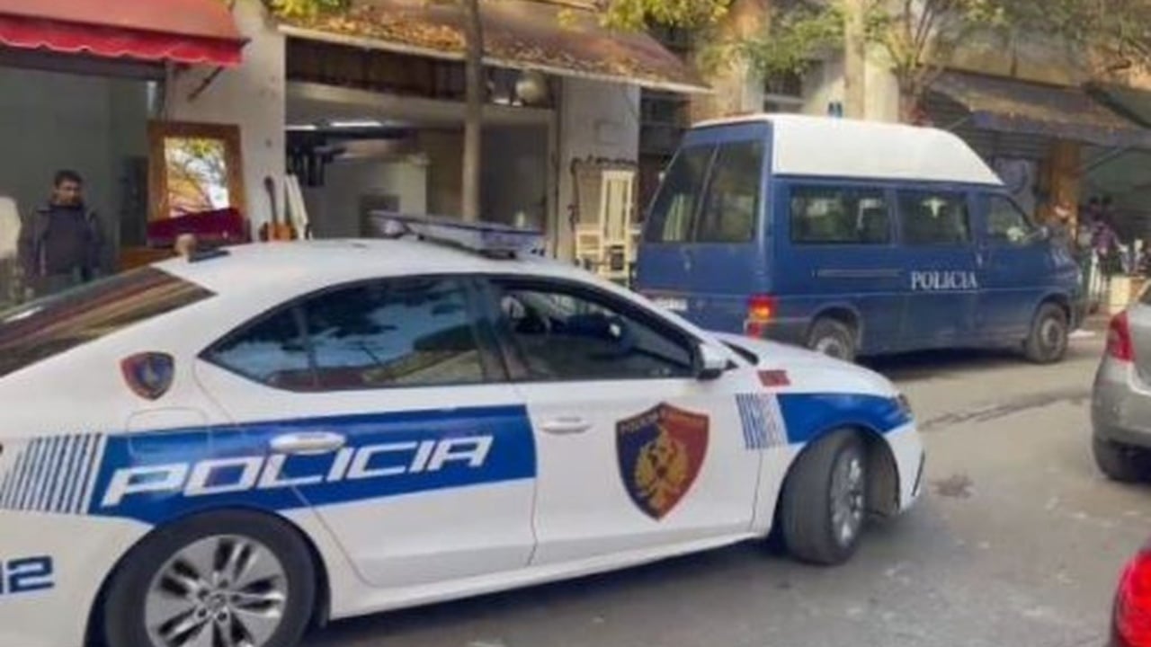 Mashtronte njerëzit duke i marrë shuma të ndryshme parash, arrestohet 28-vjeçari në Korçë