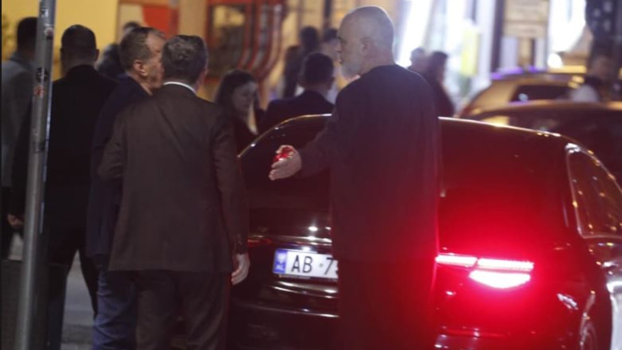 Mbi një orë mbledhje në PS, Rama-deputetëve të Tiranës: Pavarësisht vendimit të Kushtetueses, duhet të jemi gati për zgjedhje në çdo kohë