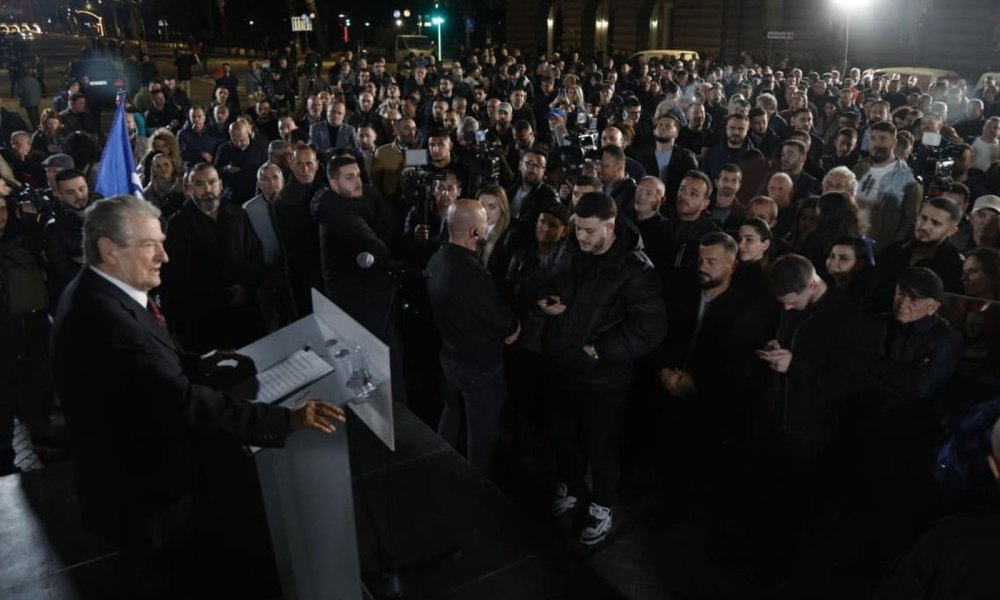 Mbyllet protesta e opozitës përpara Kryeministrisë/ Berisha zbulon: Deri në shkarkimin e Ramës dhe Ballukut