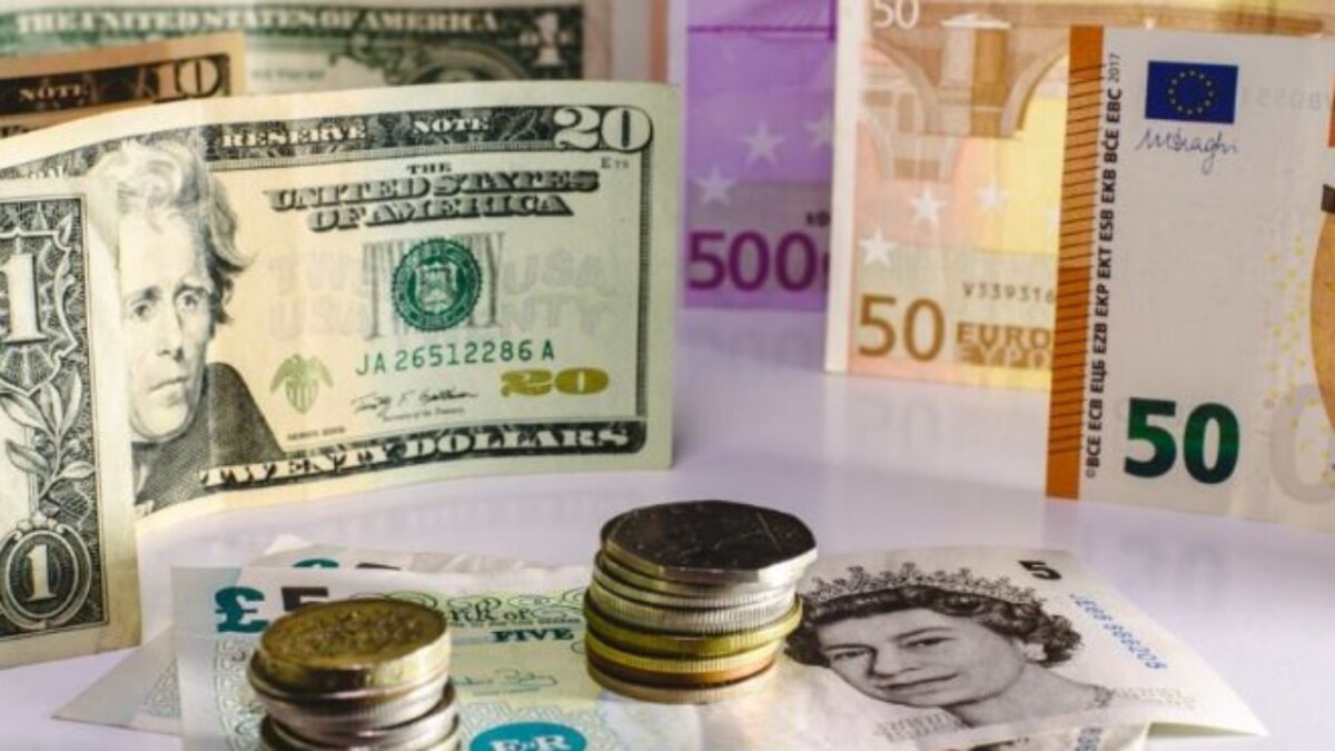 Me sa shiten e blihen euro dhe dollari? Këmbimi valutor për 7 nëntor 2025