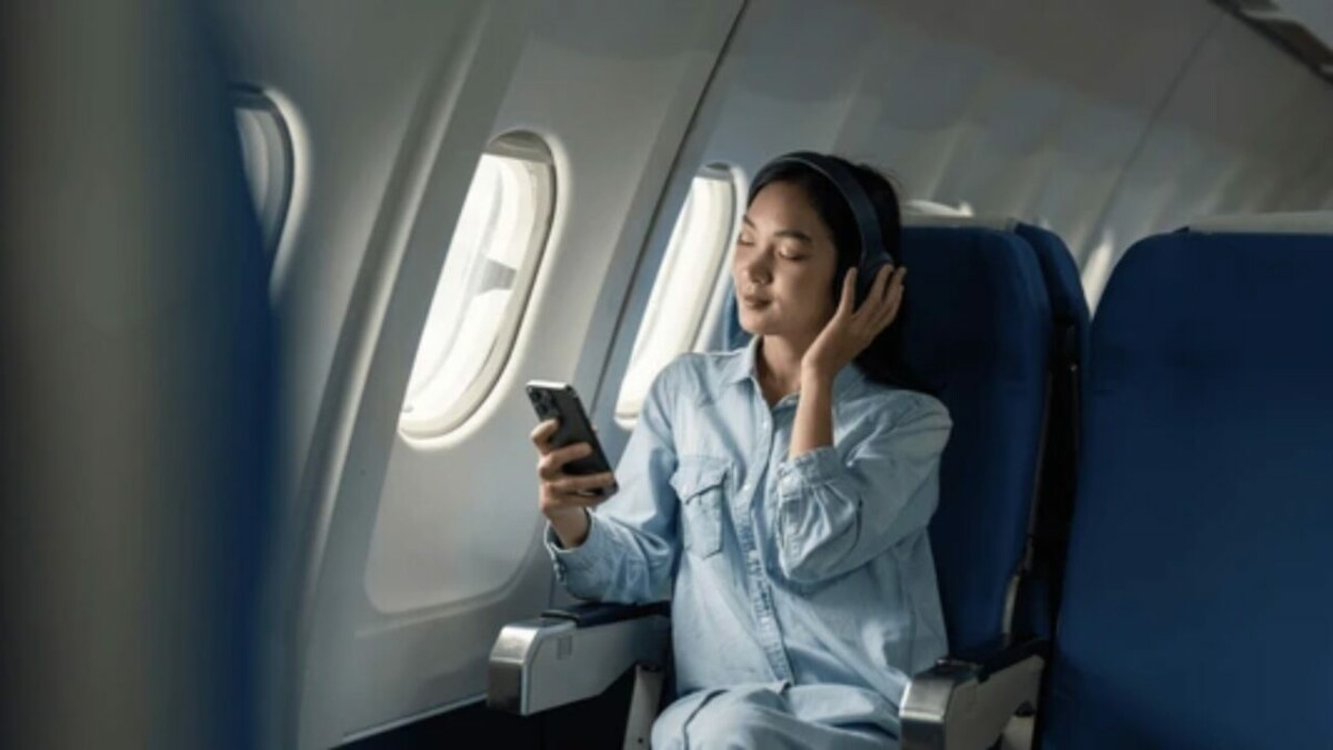 Mos bëni numra në avion, gjoba deri në 20 mijë euro për pasagjerët që…