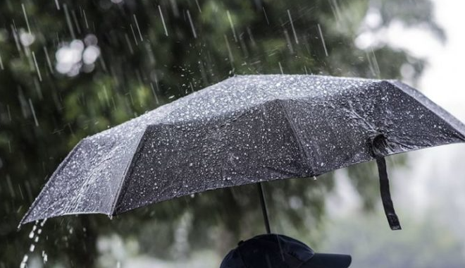 Mot i paqëndrueshëm për sot, gjatë pasdites nisin reshjet dhe shtrëngatat