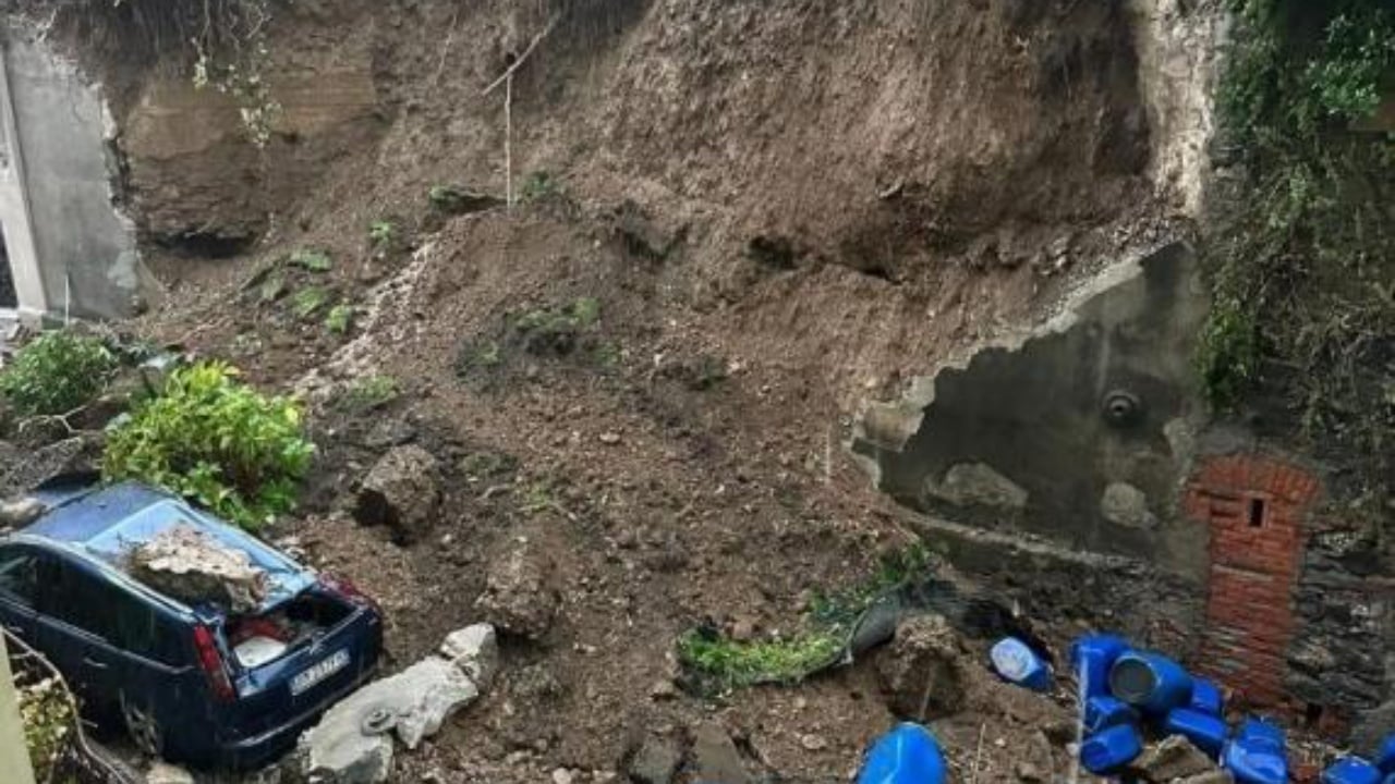 Moti i keq përfshin Xhenovan, ende asnjë gjurmë për tre të rinjtë e zhdukur