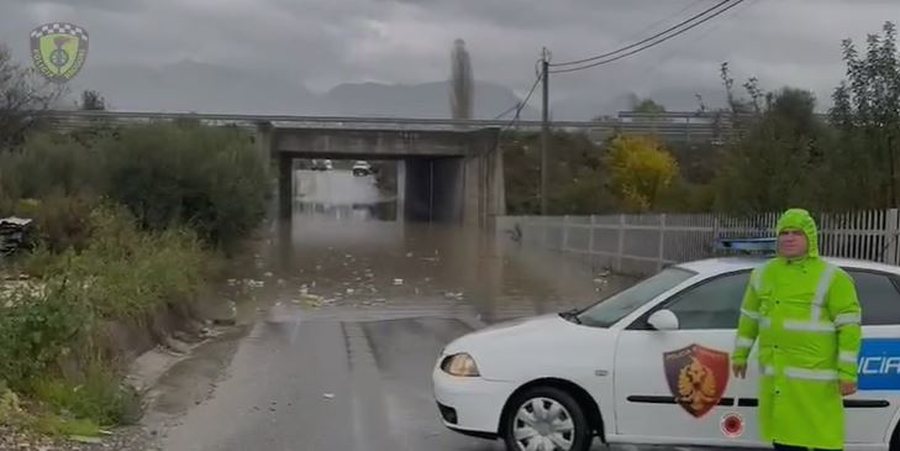 Moti i keq, Policia rrit prezencën në rrugë dhe u bën apel qytetarëve për kujdes: Shmangni lëvizjet!