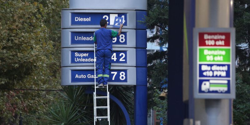 Nafta dhe benzina, më shtrenjtë vitin e ardhshëm, ja çfarë pritet