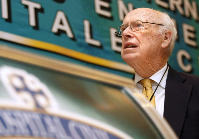 Ndërron jetë James Watson, një nga shkencëtarët që zbuloi strukturën e ADN-së