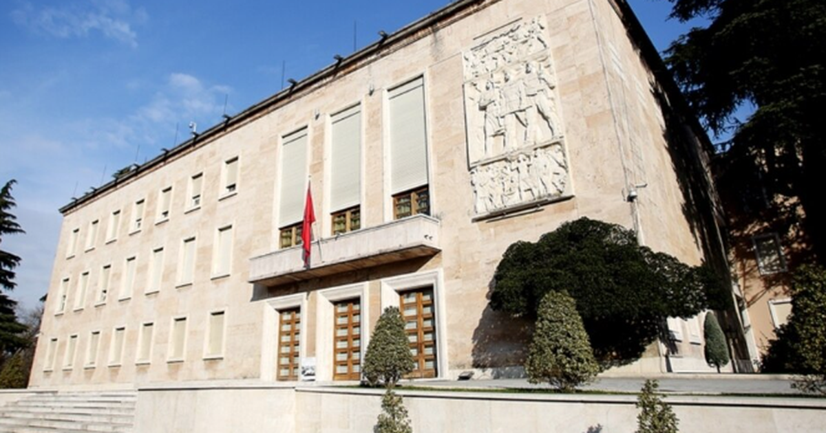 Ndryshime në qeveri, lirime dhe shkarkime nga detyra (EMRAT)