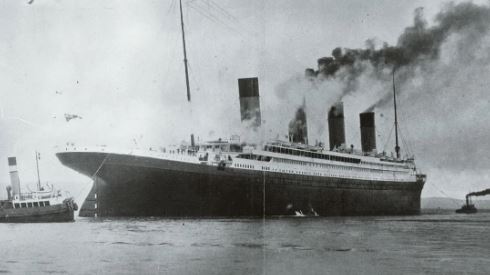 Në ankand ora e artë e pasagjerit të Titanikut/ Shitet për shifrën marramendëse…