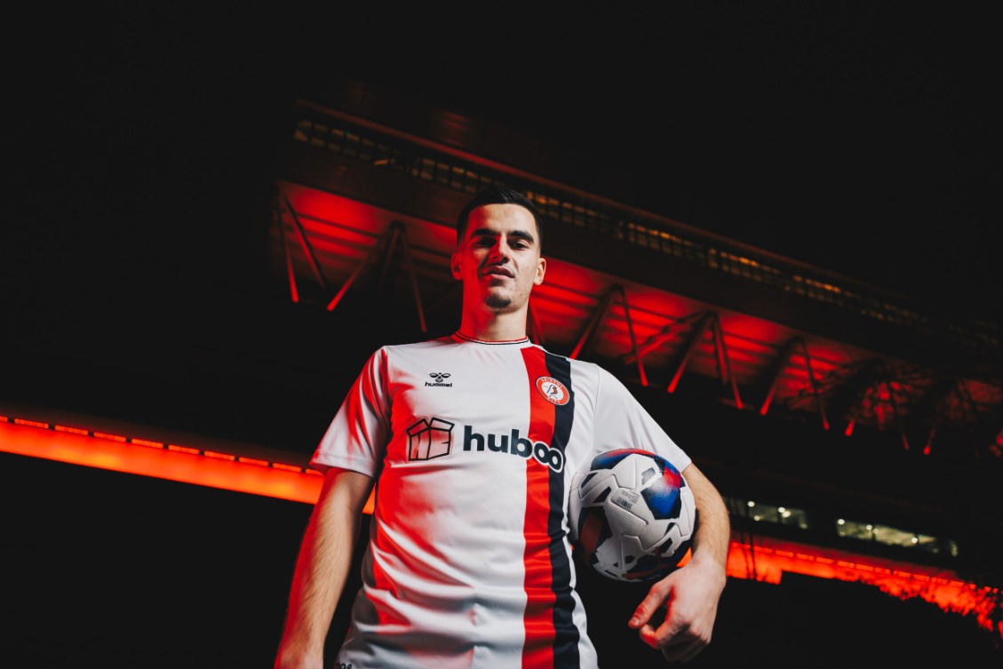 Në garë për sulmuesin kuqezi/ Anis Mehmeti “tërbon” Anglinë