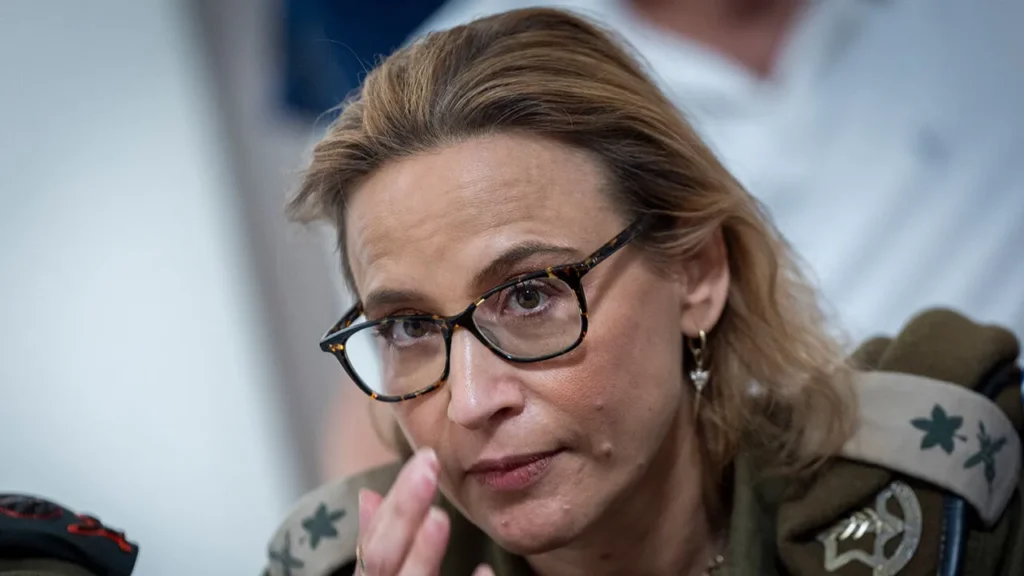 Nën hetim për publikimin e videos tronditëse, ish-gjeneralja izraelite dërgohet me urgjencë në spital