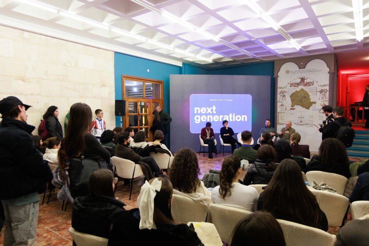 Next Generation në Tropojë,profesionistë, artistë e të rinj u bënë pjesë e një dialogu të hapur mbi artin dhe kulturën