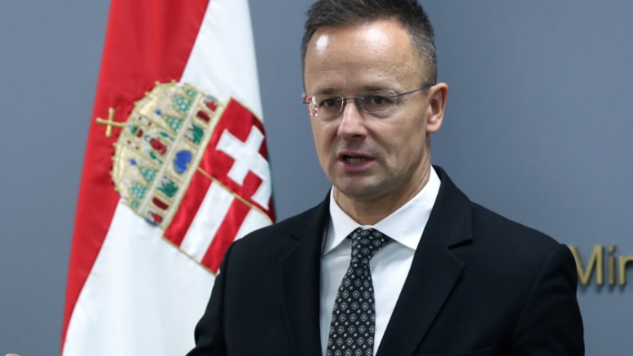 Nga Serbia udhëtonte drejt Bosnjës/ Ministrit të Jashtëm të Hungarisë i ndalohet ulja, zbulohet arsyeja