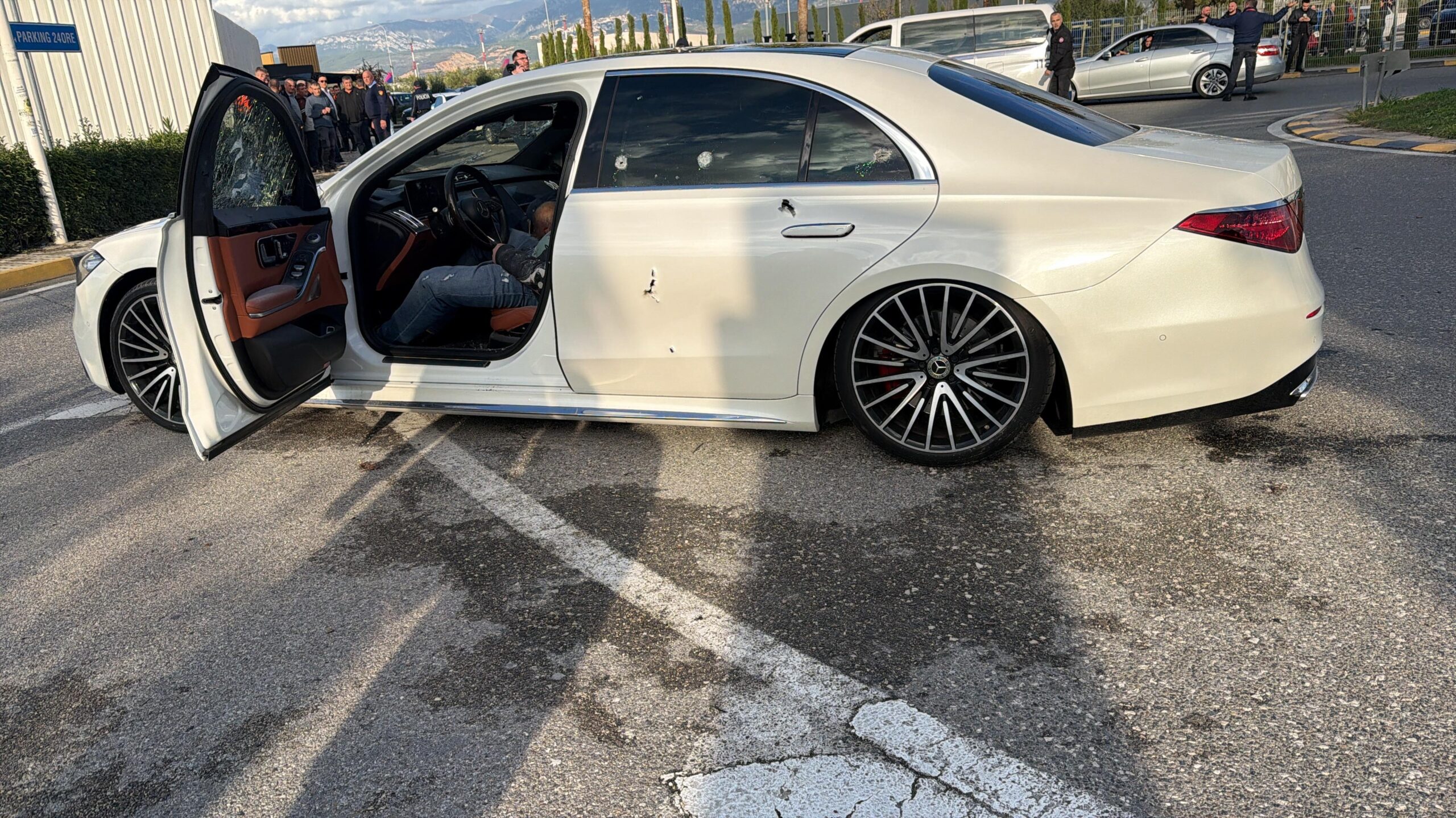 Ngjarja në Rinas, gazetari: Është një skuadër vrasjesh e frikshme, i njoh kush janë! I nxorra fotot e emrat para 4 vitesh! Vranë Brilant Martinaj