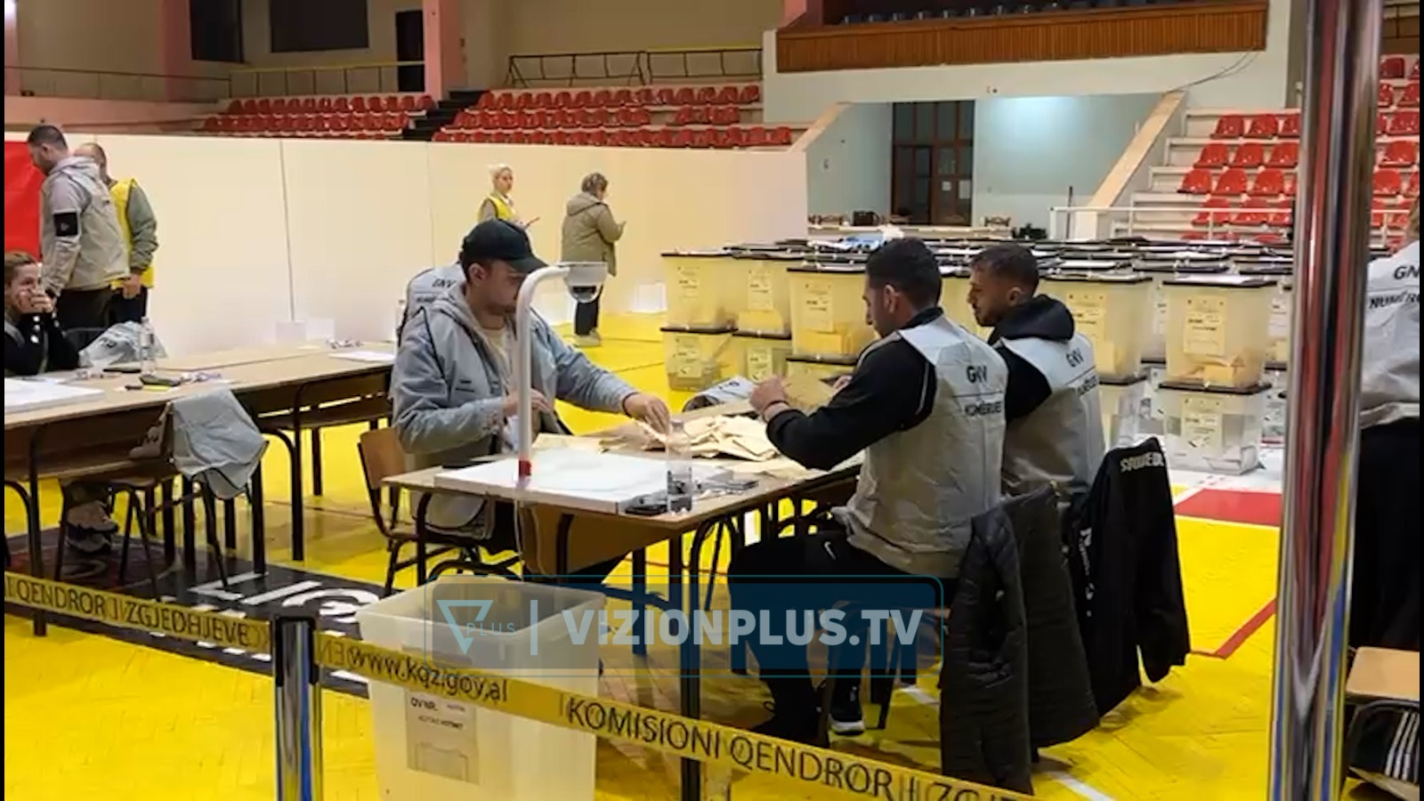 Nis procesi i numërimit të votave në Vlorë