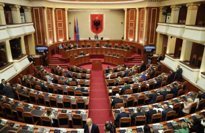 Nis sot nga puna Komisioni për Reformën Zgjedhore. Në rend dite mbështetja e OSBE/ODIHR dhe “Venecias”…