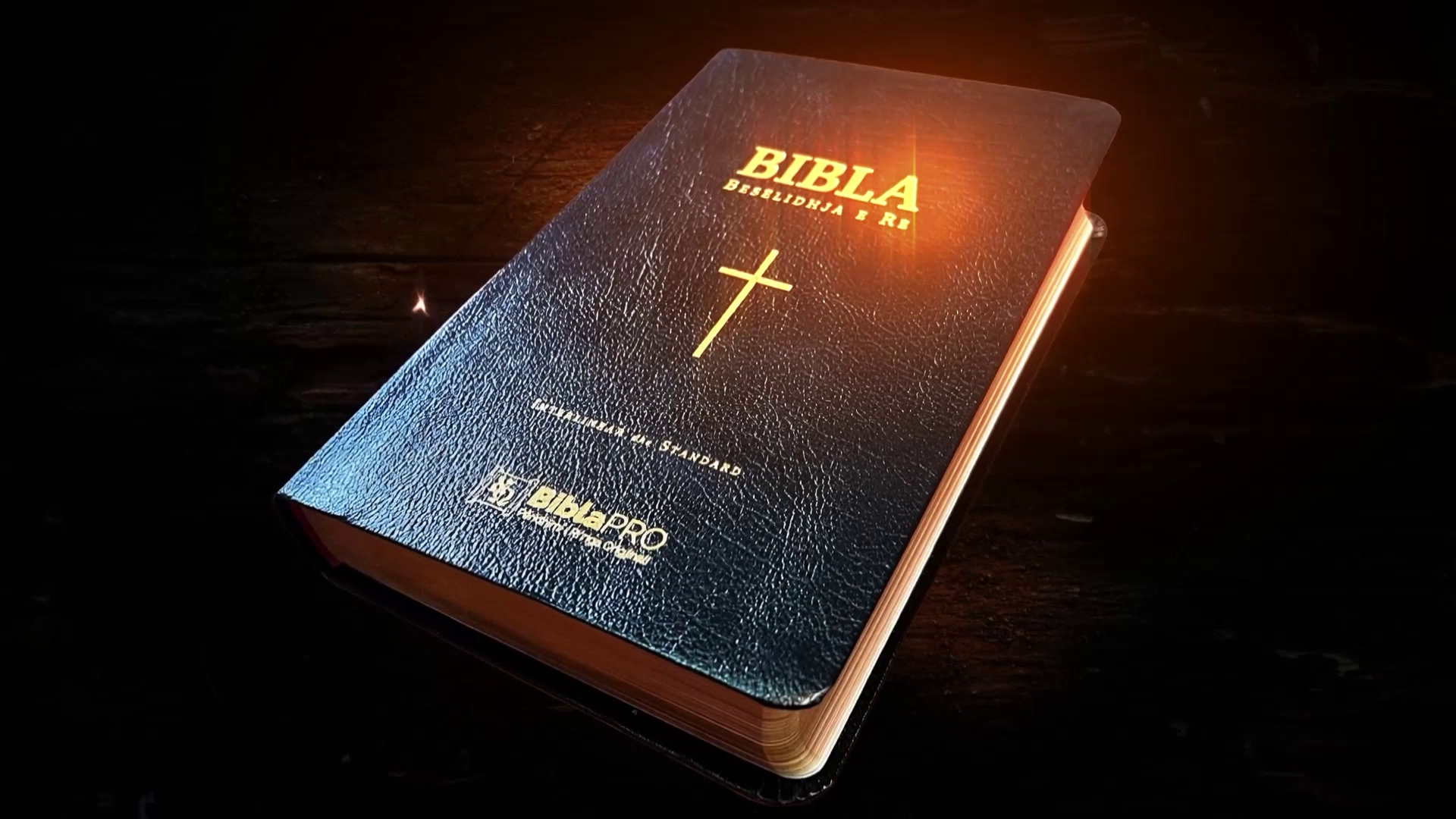 Një Bibël e re për shqiptarët/ “Besëlidhja e re Interlineare” bazohet në gjuhët origjinale