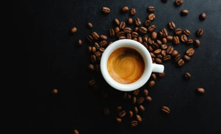 Një kafe në ditë ul rrezikun e aritmisë