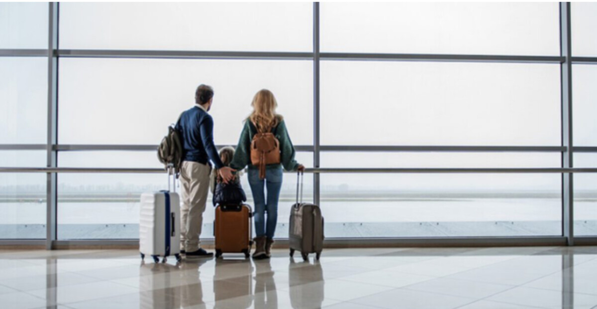 Një në tre shqiptarë planifikon emigrimin! Nga puna tek kushtet më të mira të jetesës, ja cilat janë arsyet kryesore