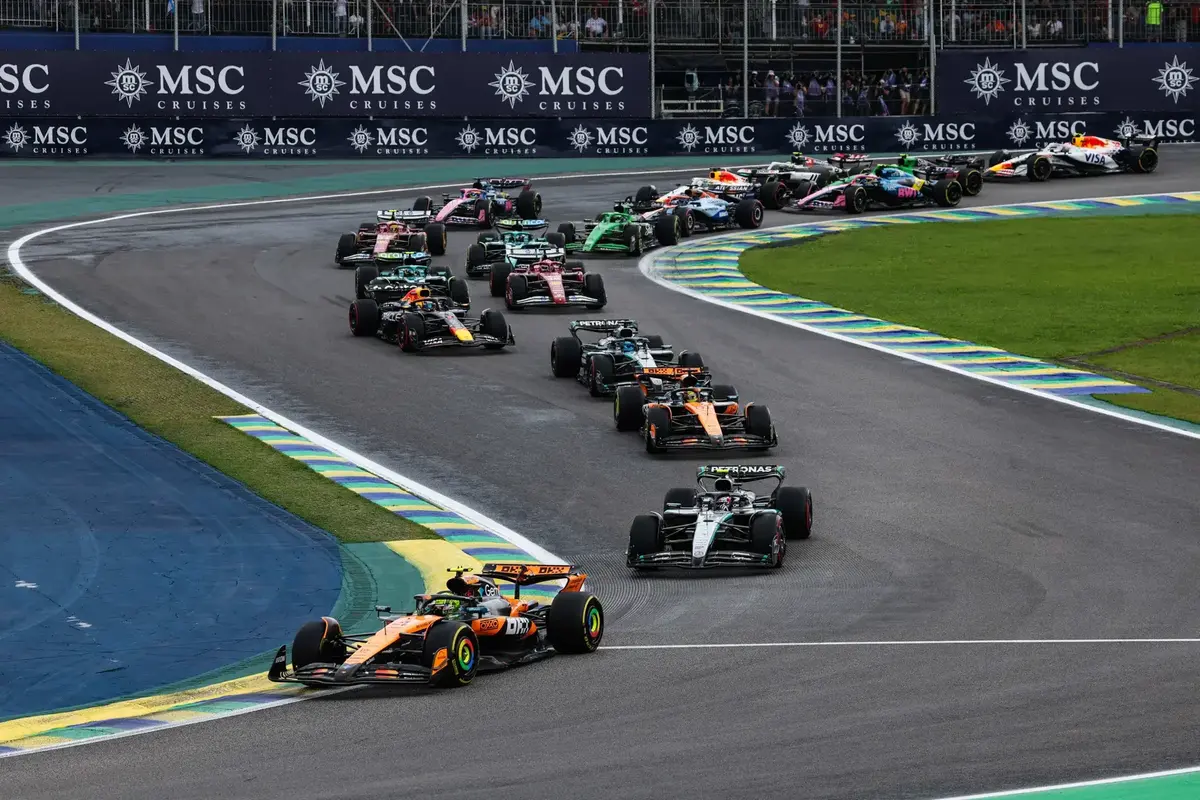Norris triumfon në Brazil dhe nis shkëputjen, Verstappen i jashtëzakonshëm, Ferrari e mbyll me 0 pikë