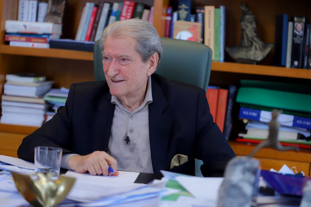 “Nuk do të dorëhiqem nga drejtimi i PD”, Berisha: Nisim foltoret në të gjithë vendin