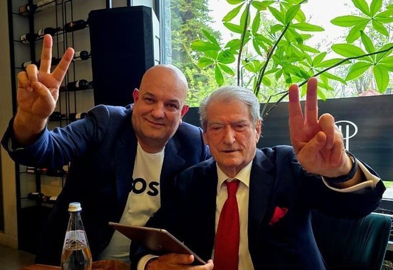 “Nuk dua të më duket vetja k**”, Vrenozi refuzon protestën e PD: S’jam për ti bërë serenatë Ramës