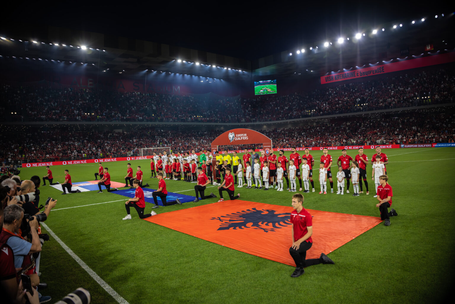 “Nuk mund të ankohemi”, trajneri i Polonisë kënaqet me shortin: Nuk kam frikë ta them, luajmë me Shqipërinë dhe jemi favoritë