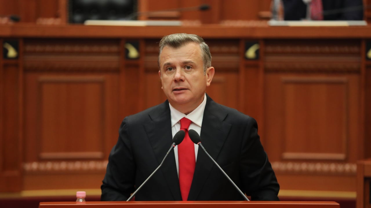 Opozita kërkoi pezullimin e Taulant Ballës nga Kuvendi, reagon deputeti socialist: Revolucion etik kur kërkesa vjen prej tyre