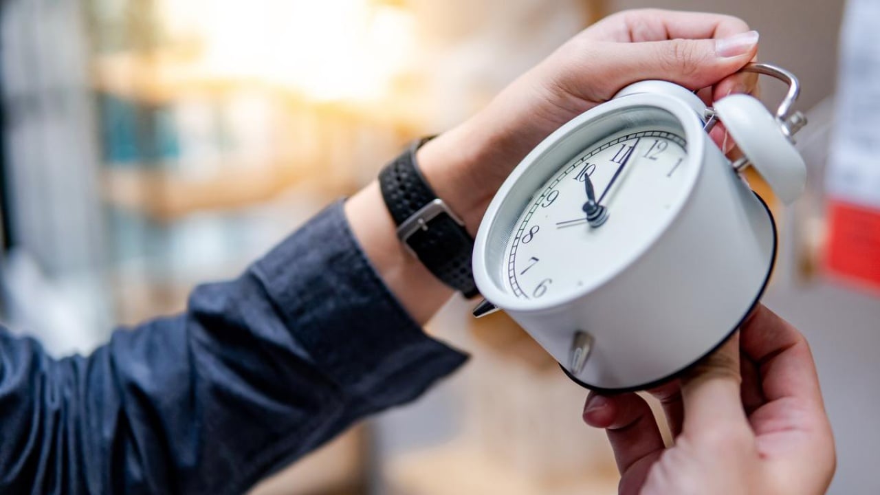 Orë ligjore e verës gjatë gjithë vitit/ Peticion në Itali, të hënën shkon në parlament