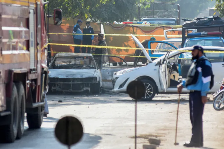 Pakistani “në gjendje lufte”, shpërthimi pranë gjykatës shkakton 12 viktima dhe 20 të plagosur