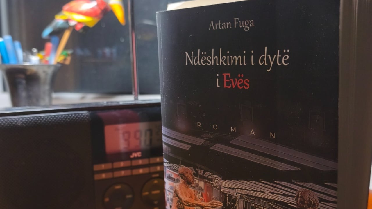 Panairi i Librit/ “Autori më i mirë i vitit” shpallet akademiku Artan Fuga, ja si u ndanë çmimet e tjera