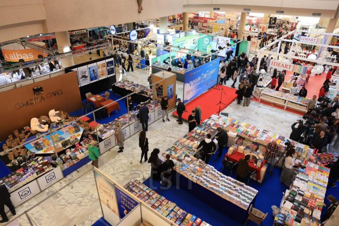 Panairi i Librit dhe Panairi i Rrjeteve Sociale