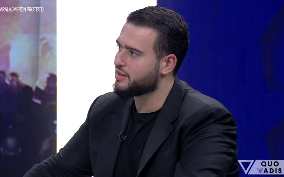 Pano: Shqiptarët janë pro familjes, jemi konservatorë