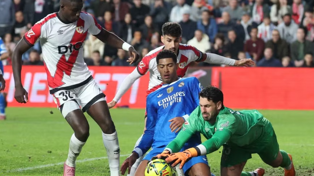 Pas Barcelonës, Rayo Vallecano ndal edhe Real Madridin. “Fërkojnë duart” katalanasit