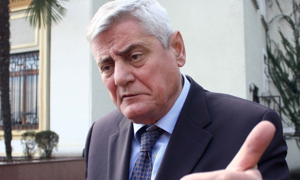 Përplasja e PD me Marta Kos/ Dash Shehi: Ça presin këto, të vijë Brukseli në Tiranë dhe të shajë me libër shtëpie Edi Ramën