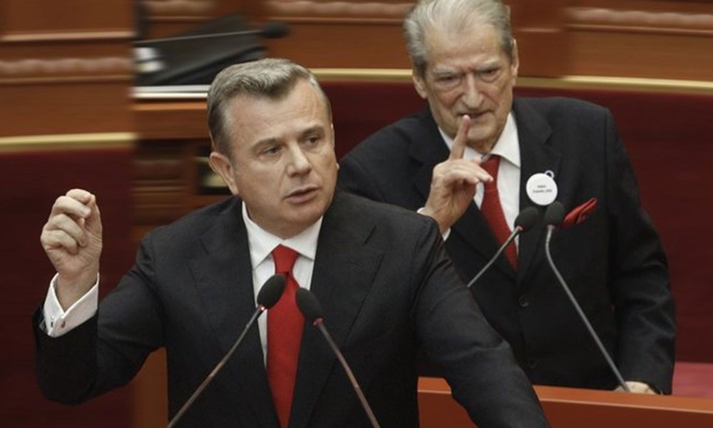 Përplasjet/ PS kërkon ‘ndëshkim’ për Berishën, PD për Ballën, ja kur mblidhet Komisioni i Etikës