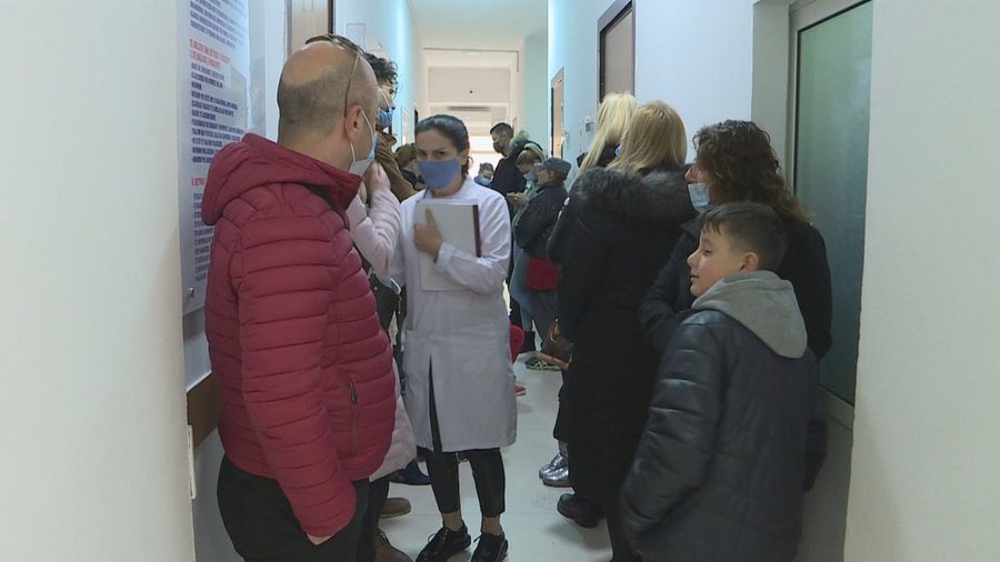 “Piku pritet në janar”/ 12 mijë të prekur nga gripi në një javë, epidemiologët apel: Më të rrezikuarit janë fëmijët