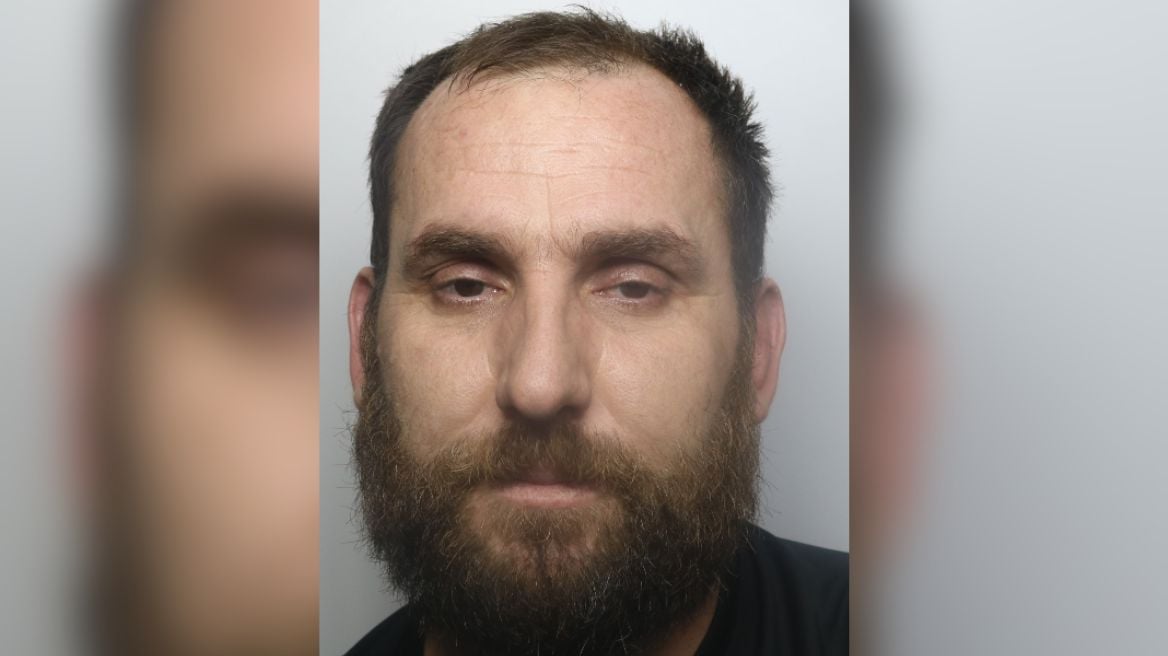 Polici anglez nuhati erën e kanabisit, i zbuloi 500 rrënjë “jeshile” shqiptarit, dënohet me 1 vit burg