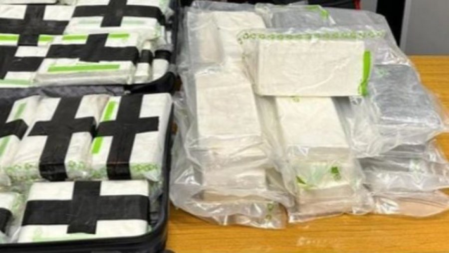 Policia kolumbiane sekuestron 14 ton kokainë me destinacion Holandën