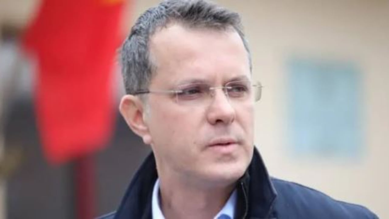 Pranoi se gënjeu në CV-në e tij, Ministri i Mbrojtjes së Rumanisë jep dorëheqjen pas 5 muajsh në detyrë