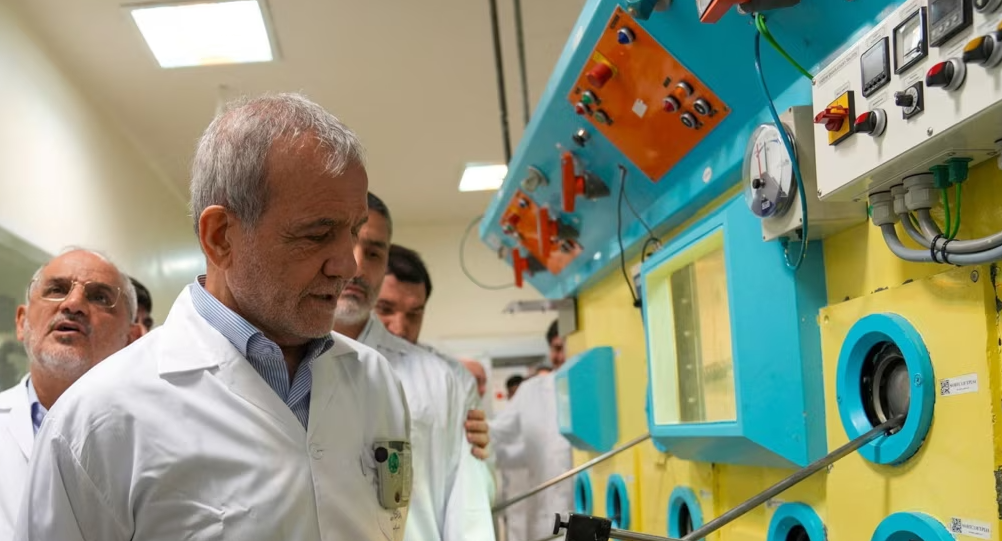 Presidenti i Iranit: Teherani do t’i rindërtojë objektet bërthamore