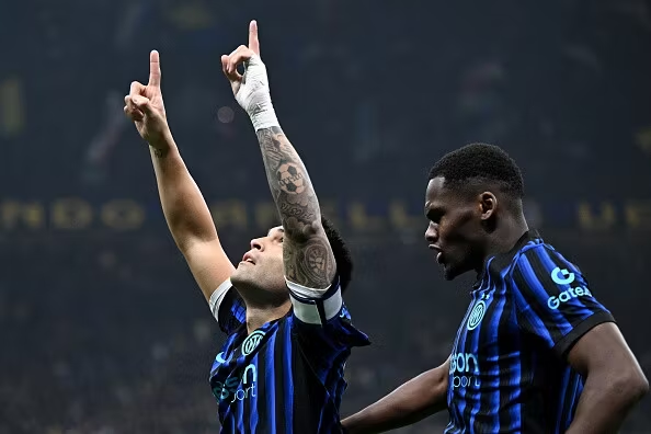 Presing i lartë, ritëm dhe fokusim maksimal, ky Inter të fut frikën. Dora e Chivu ndihet kudo