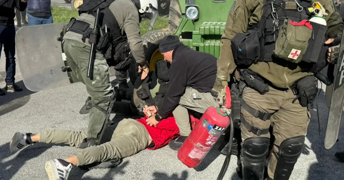 Protestat e fermerëve në Greqi bllokojnë dhe Kakavijë-Janinë, do të zgjasin deri në 5 Tetor