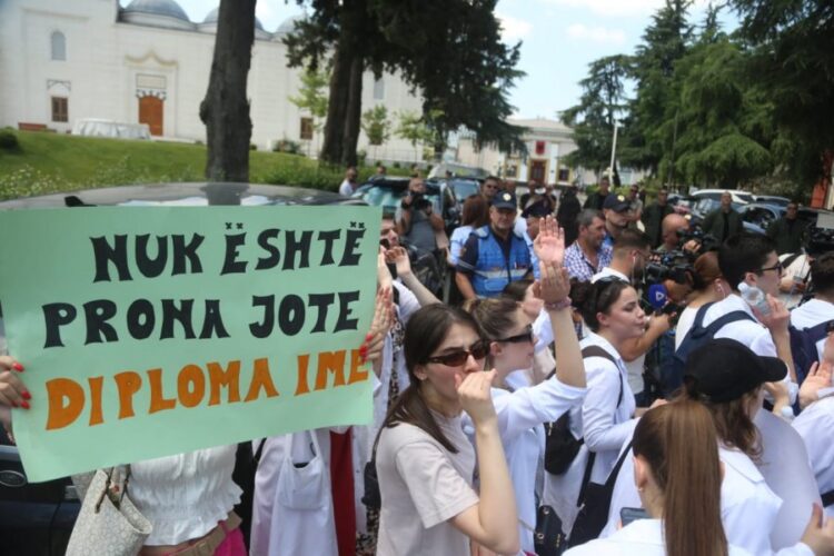 Punësimi i detyruar në Shqipëri, Strasburgu merr në shqyrtim kërkesën e studentëve të Mjekësisë