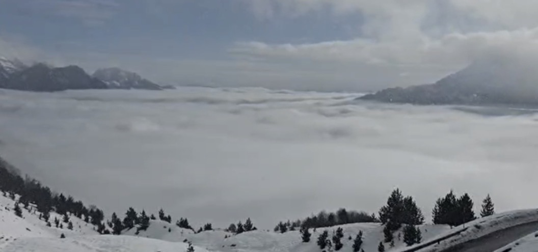 Qarku Korçë/ Reshje shiu dhe dëbore, ja si paraqitet situata orët e fundit